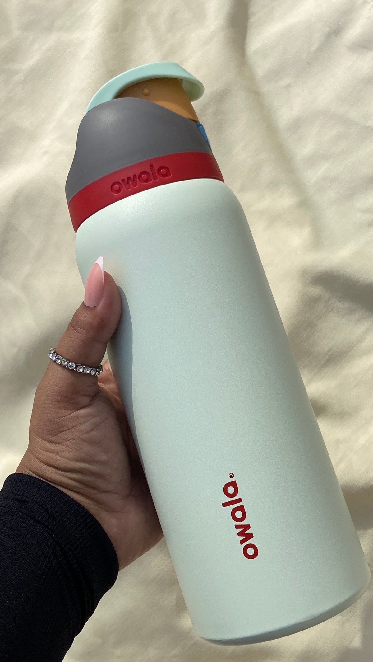 Owala 32 Oz (950ml) Bottle