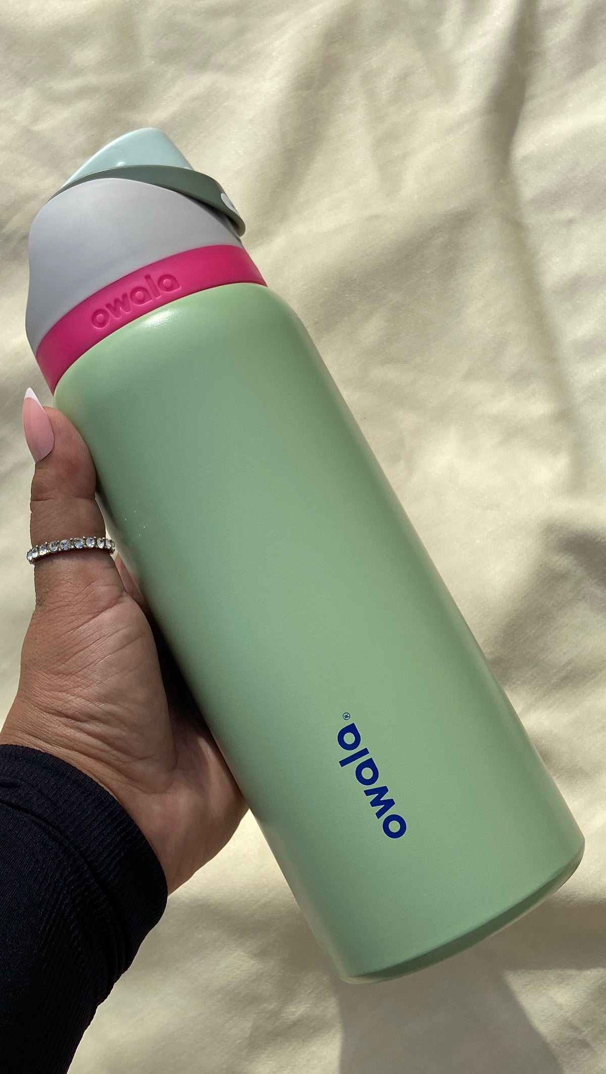 Owala 32 Oz (950ml) Bottle