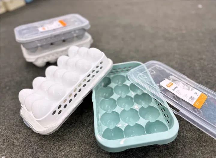 15 GRID EGG TRAY (RANDOM COLOR)
